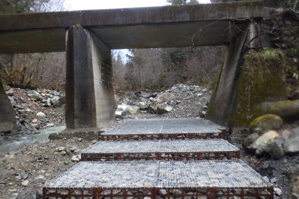 割れにくく強靭